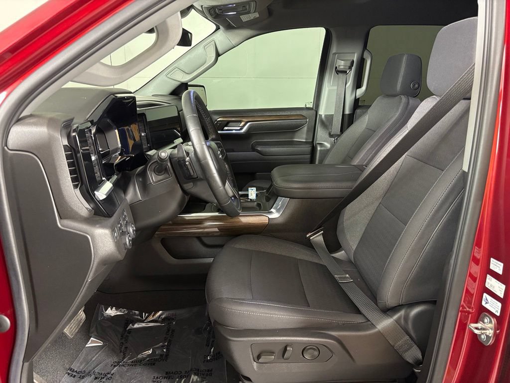 Used 2023 Chevrolet Silverado 1500 RST w/ Convenience Package II AWD/4WD image 21