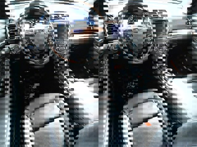 Certified 2019 Ford Explorer XLT w/ Equipment Group 202A image 4