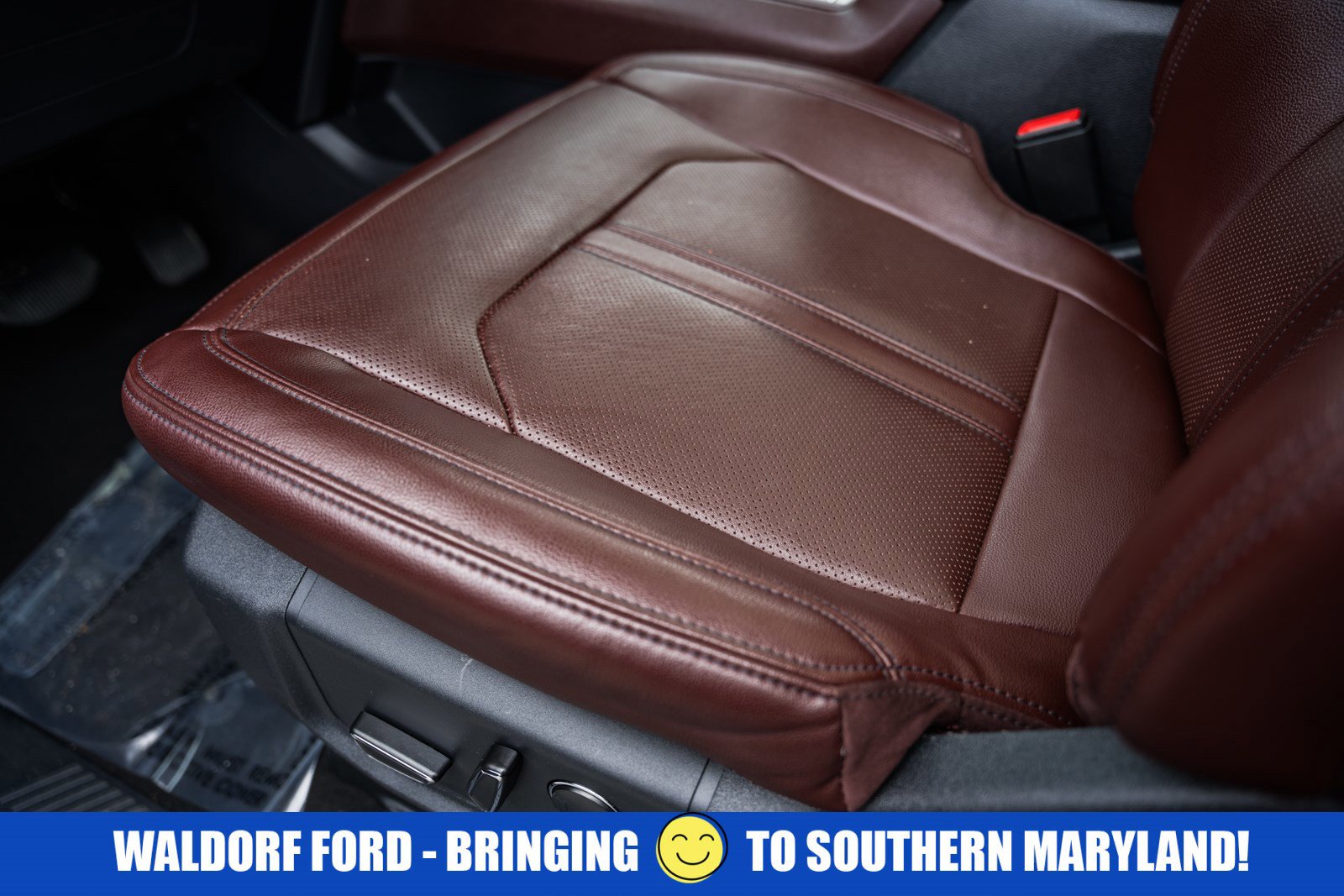 Used 2024 Ford Expedition Limited image 34