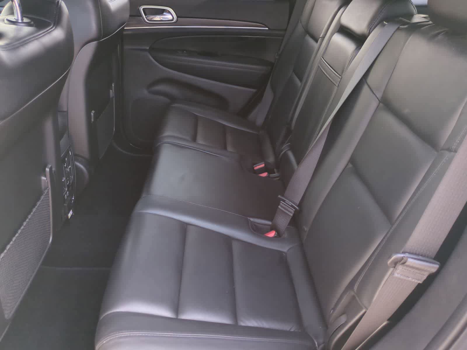 Used 2019 Jeep Grand Cherokee Limited AWD/4WD image 19