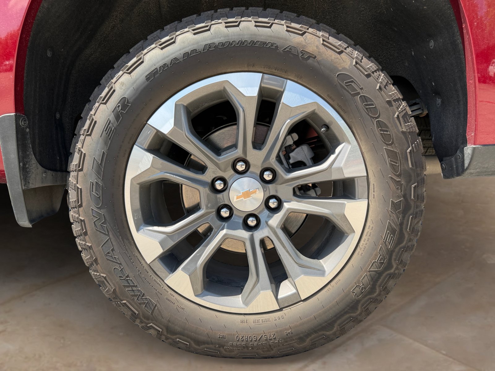 Used 2025 Chevrolet Silverado 1500 High Country w/ Technology Package AWD/4WD image 24