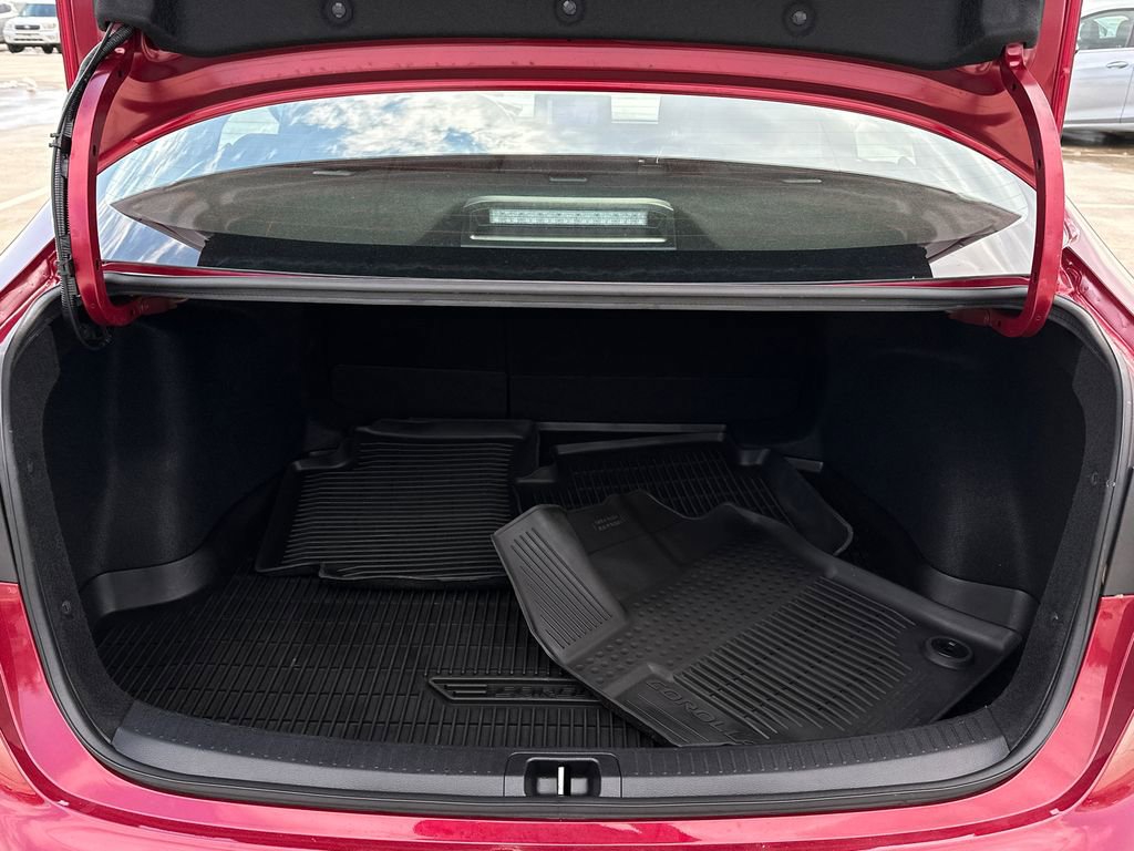 Certified 2025 Toyota Corolla LE image 6