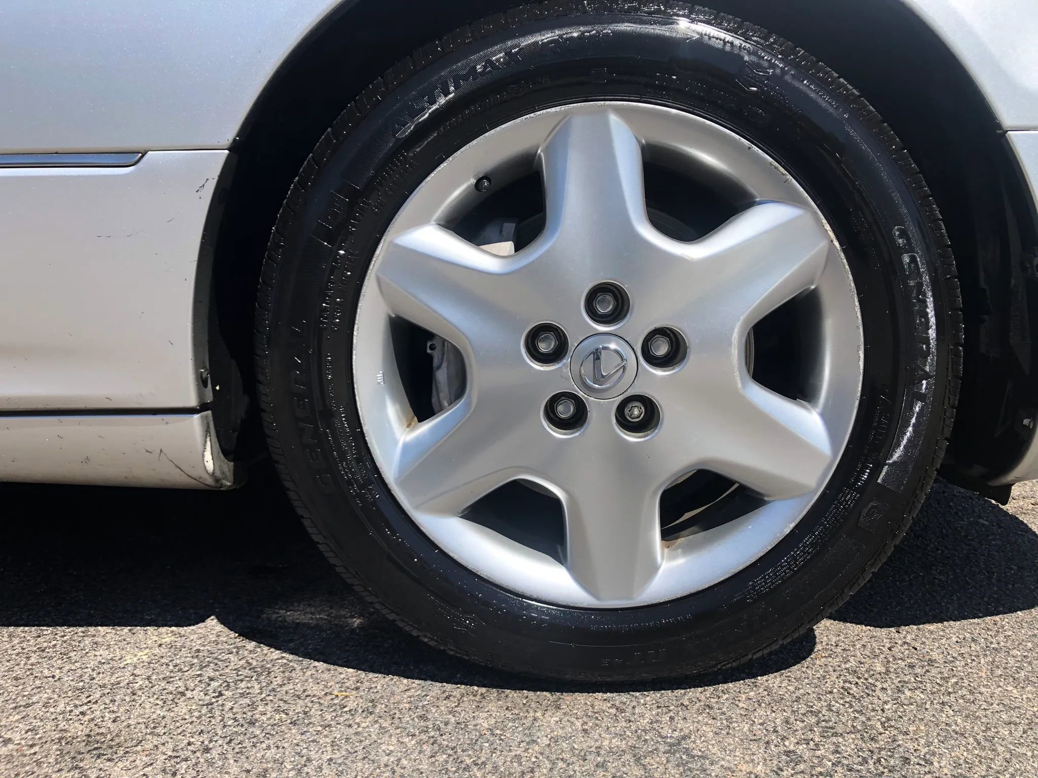 Used 2004 Lexus LS 430 image 9