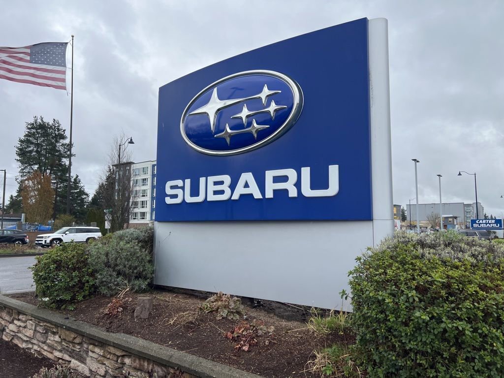 Used 2025 Subaru Outback Premium image 10