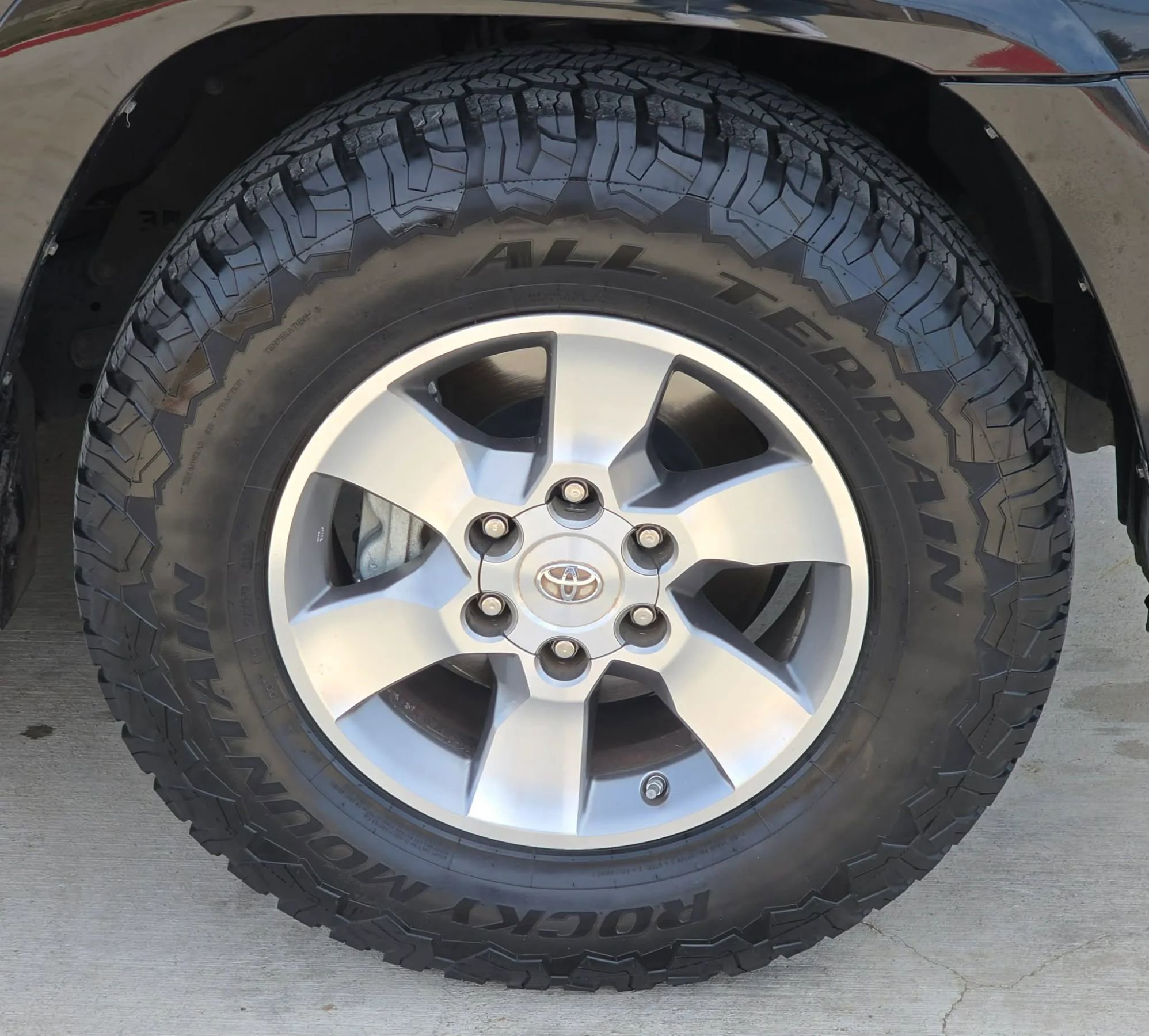 Used 2012 Toyota 4Runner SR5 image 26