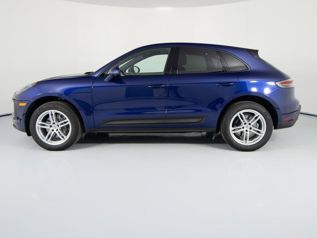 Used 2025 Porsche Macan video 2