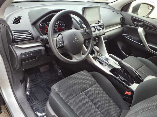 Used 2024 Mitsubishi Eclipse Cross LE AWD/4WD image 4
