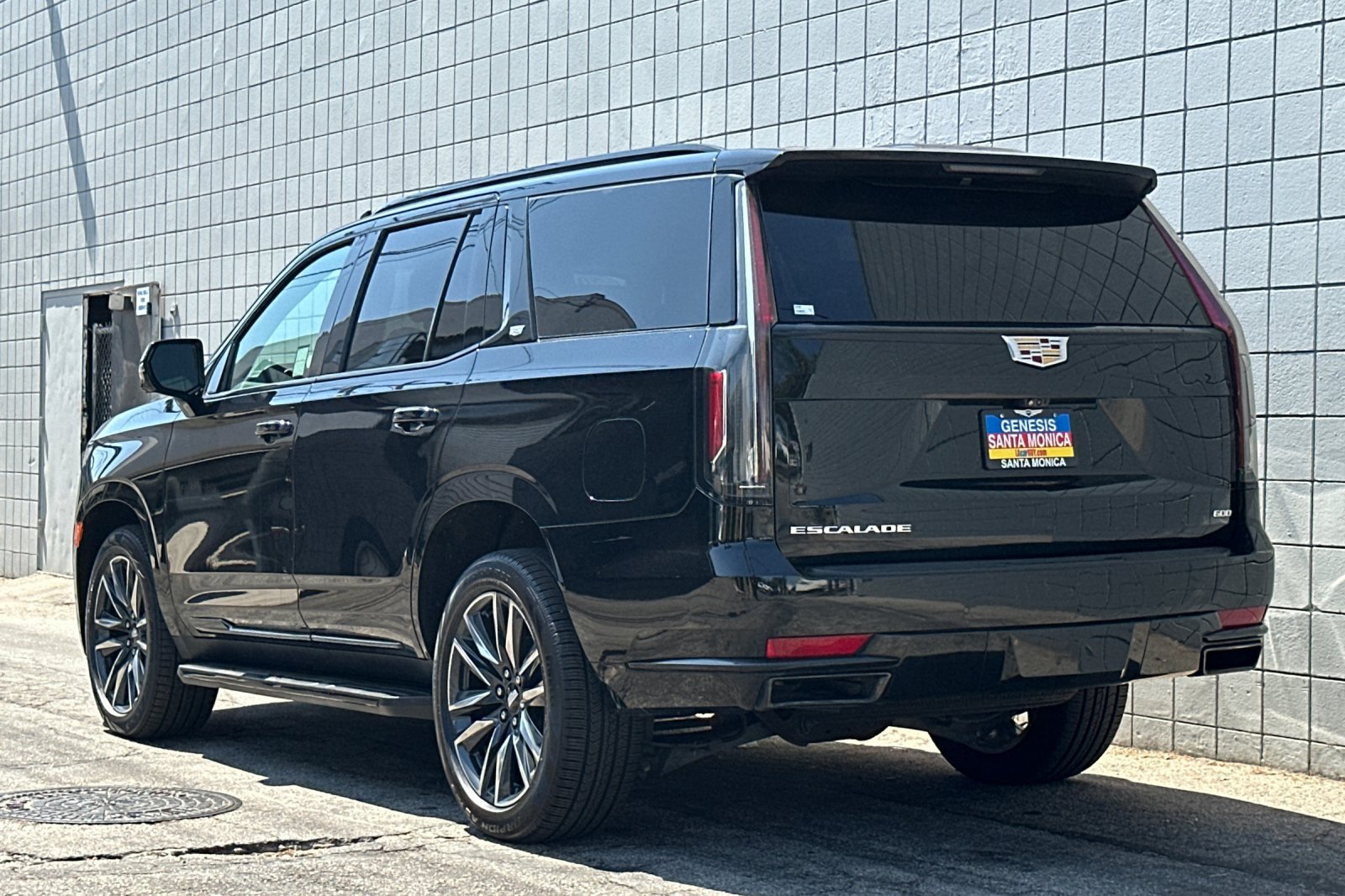 Used 2023 Cadillac Escalade Sport AWD/4WD image 6