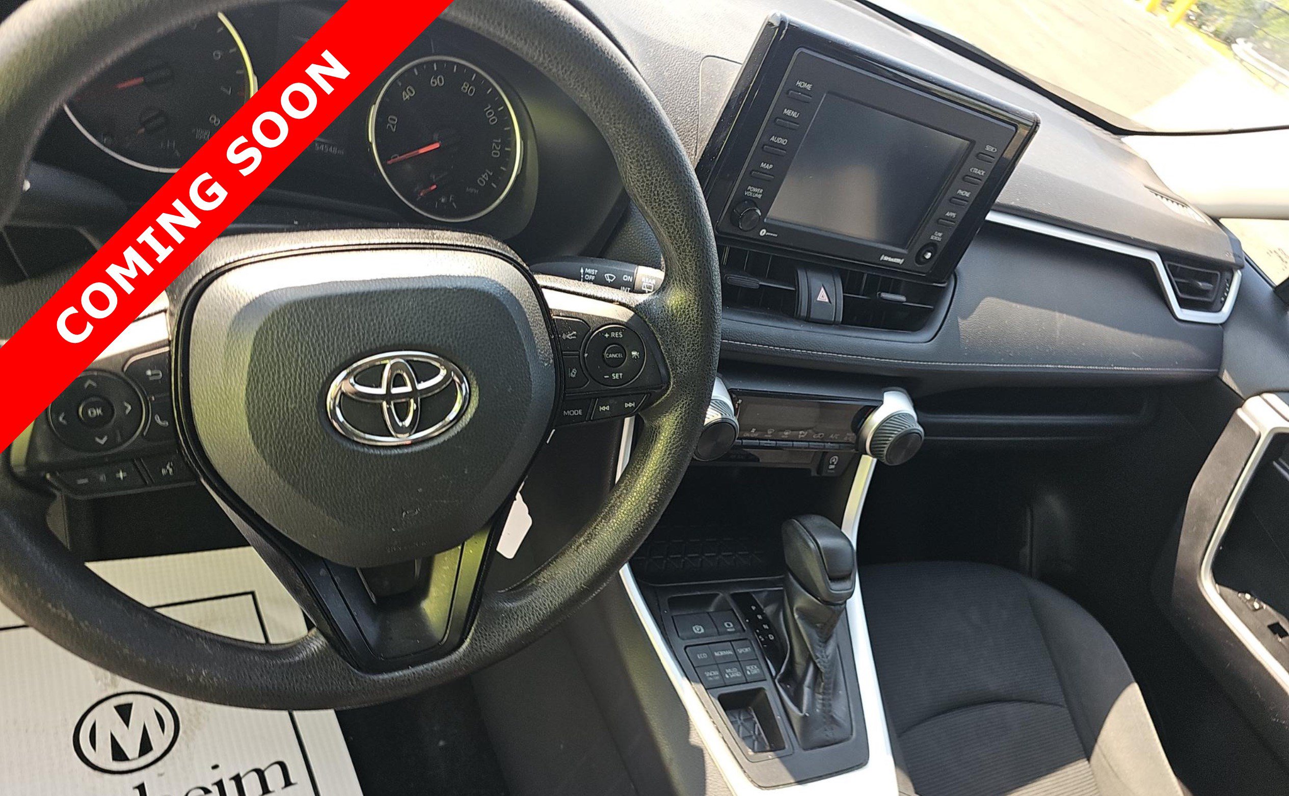 Used 2021 Toyota RAV4 LE AWD/4WD image 6