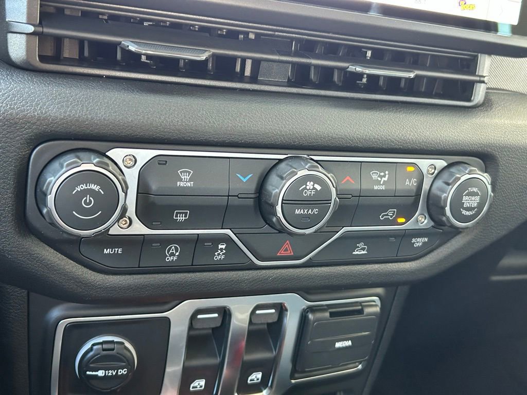 New 2026 Jeep Wrangler Sport image 39