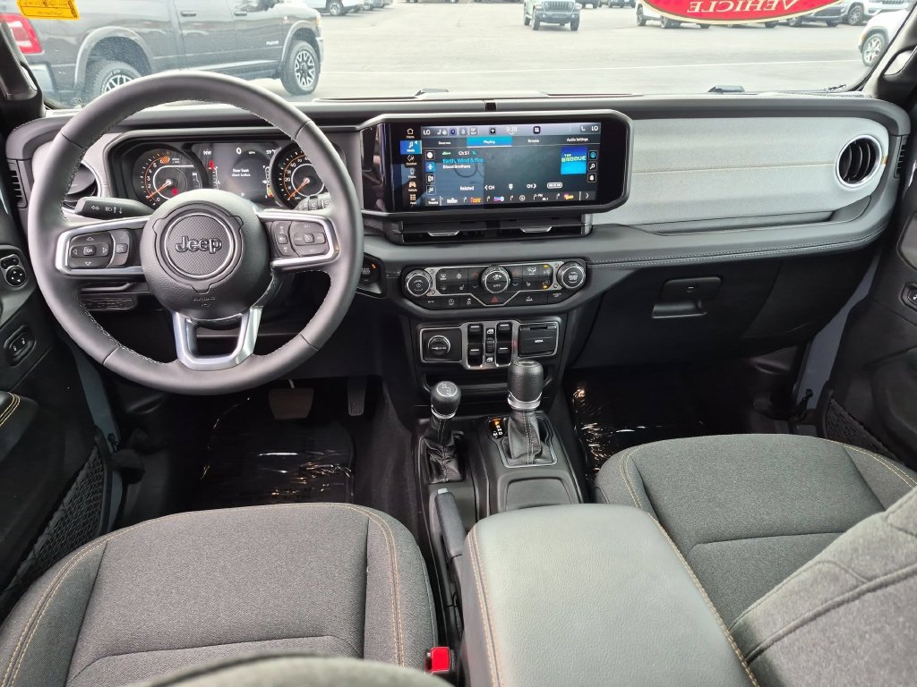 Certified 2026 Jeep Wrangler Unlimited Sahara AWD/4WD image 21