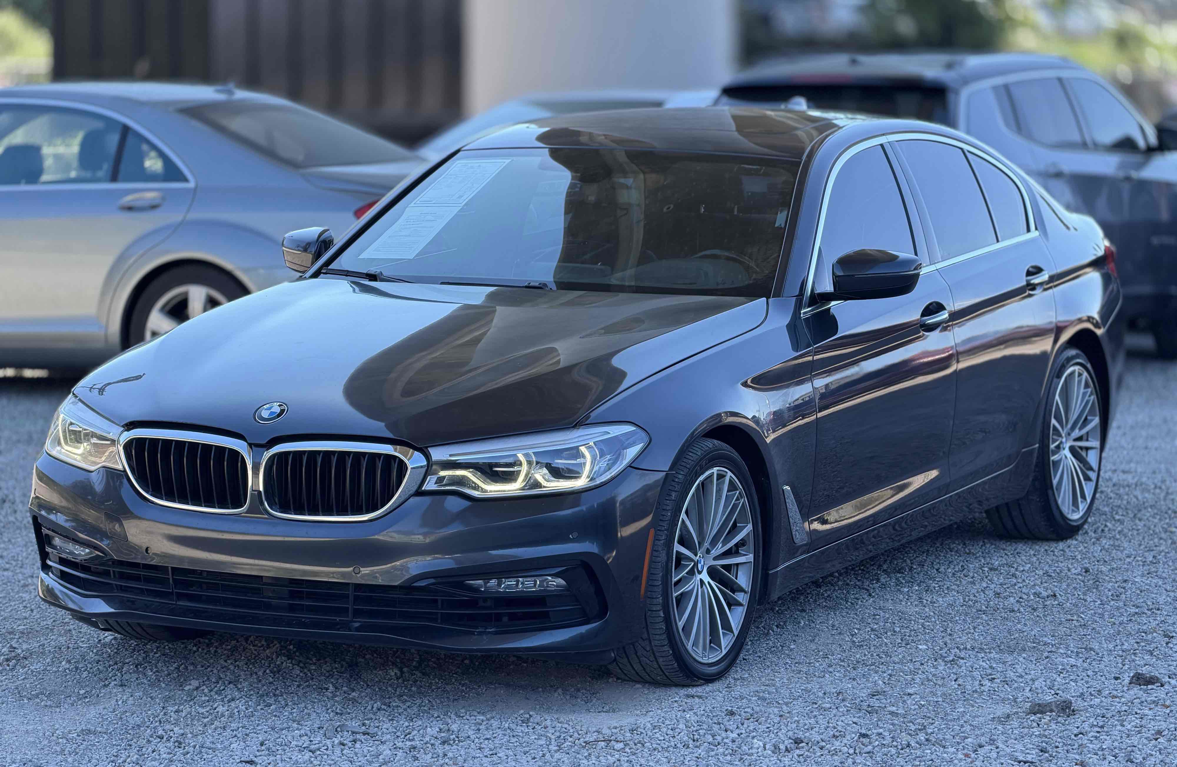 Used 2017 BMW 530i RWD image 3