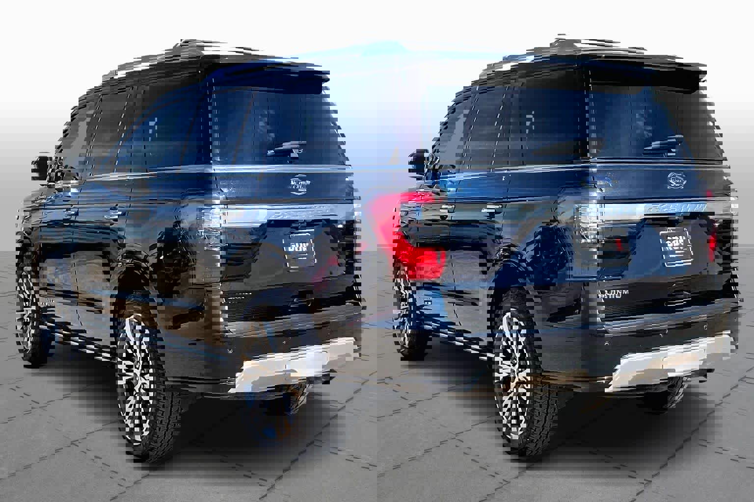 Used 2021 Ford Expedition Platinum image 12