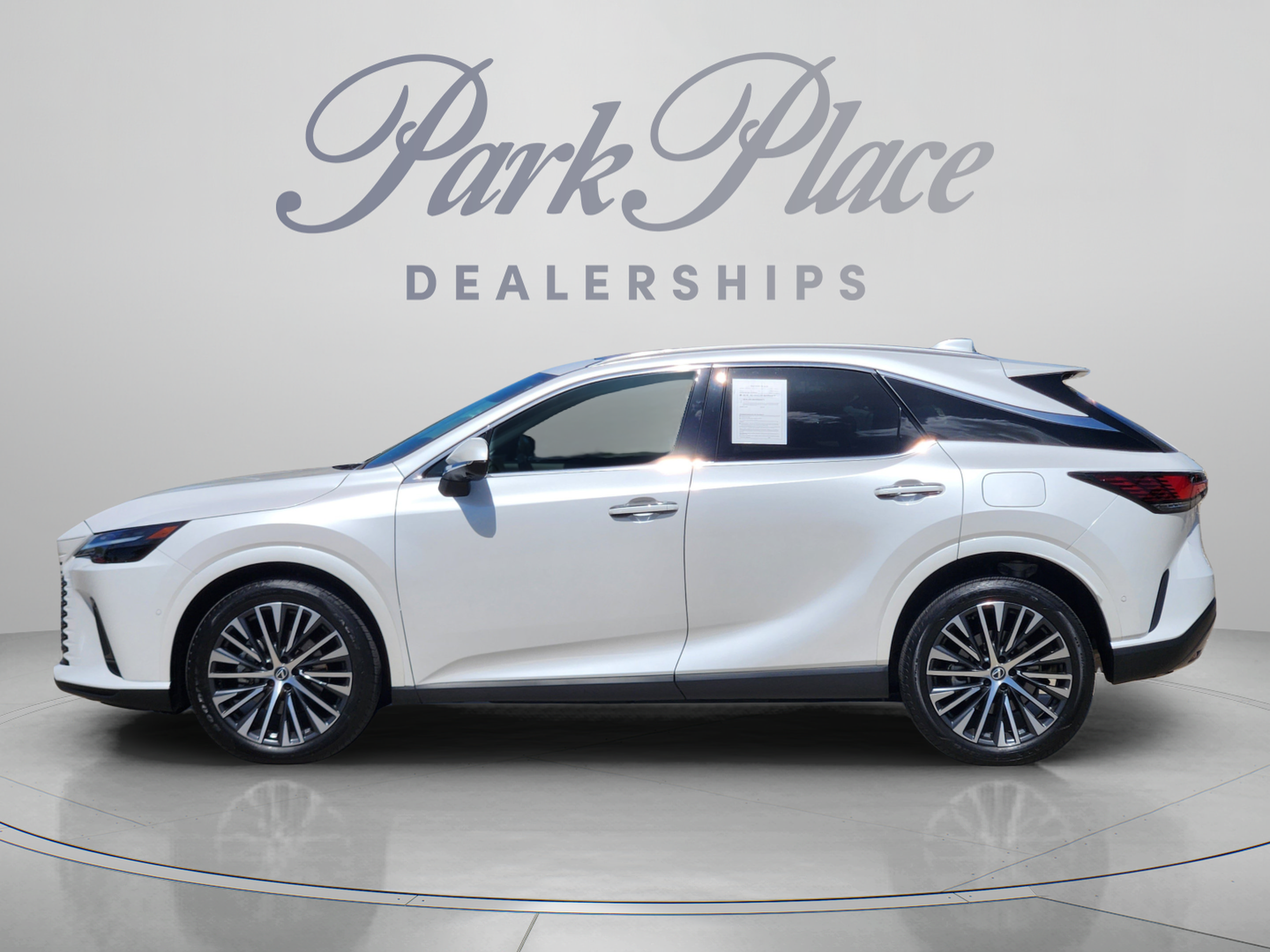 Used 2025 Lexus RX 350 Premium Plus w/ Convenience Package FWD image 2