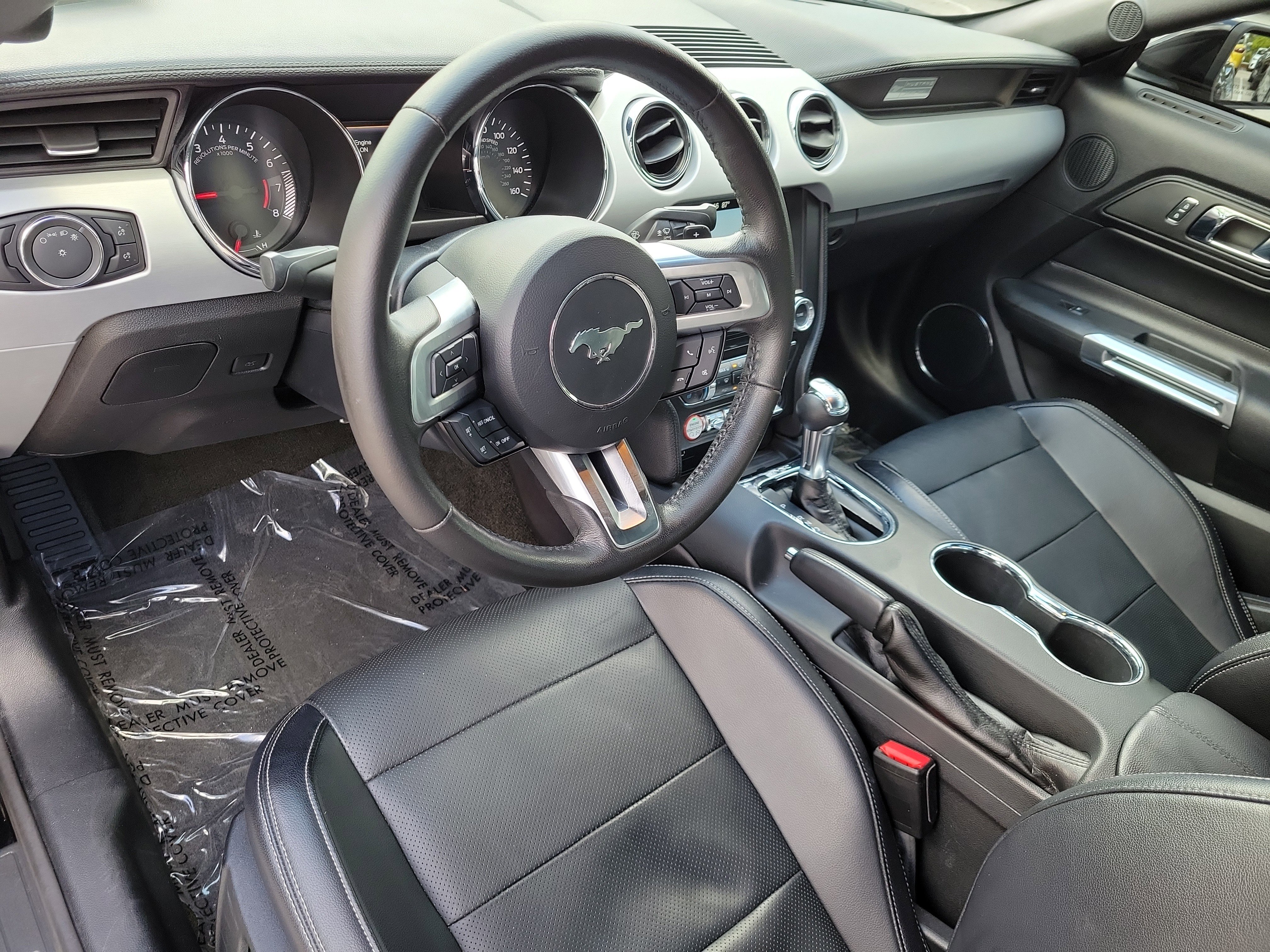 Used 2016 Ford Mustang Premium RWD image 9