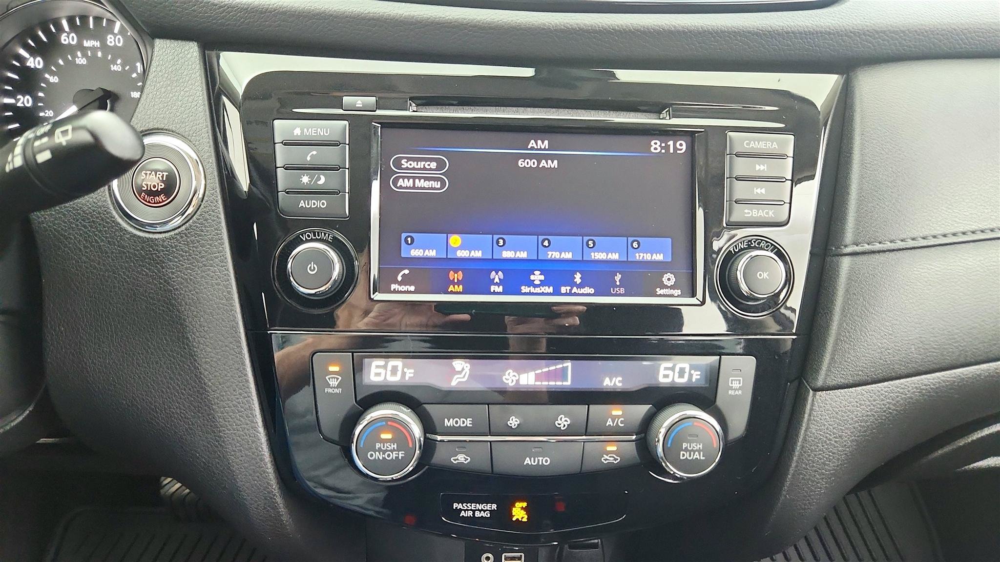 Used 2020 Nissan Rogue SV AWD/4WD image 14