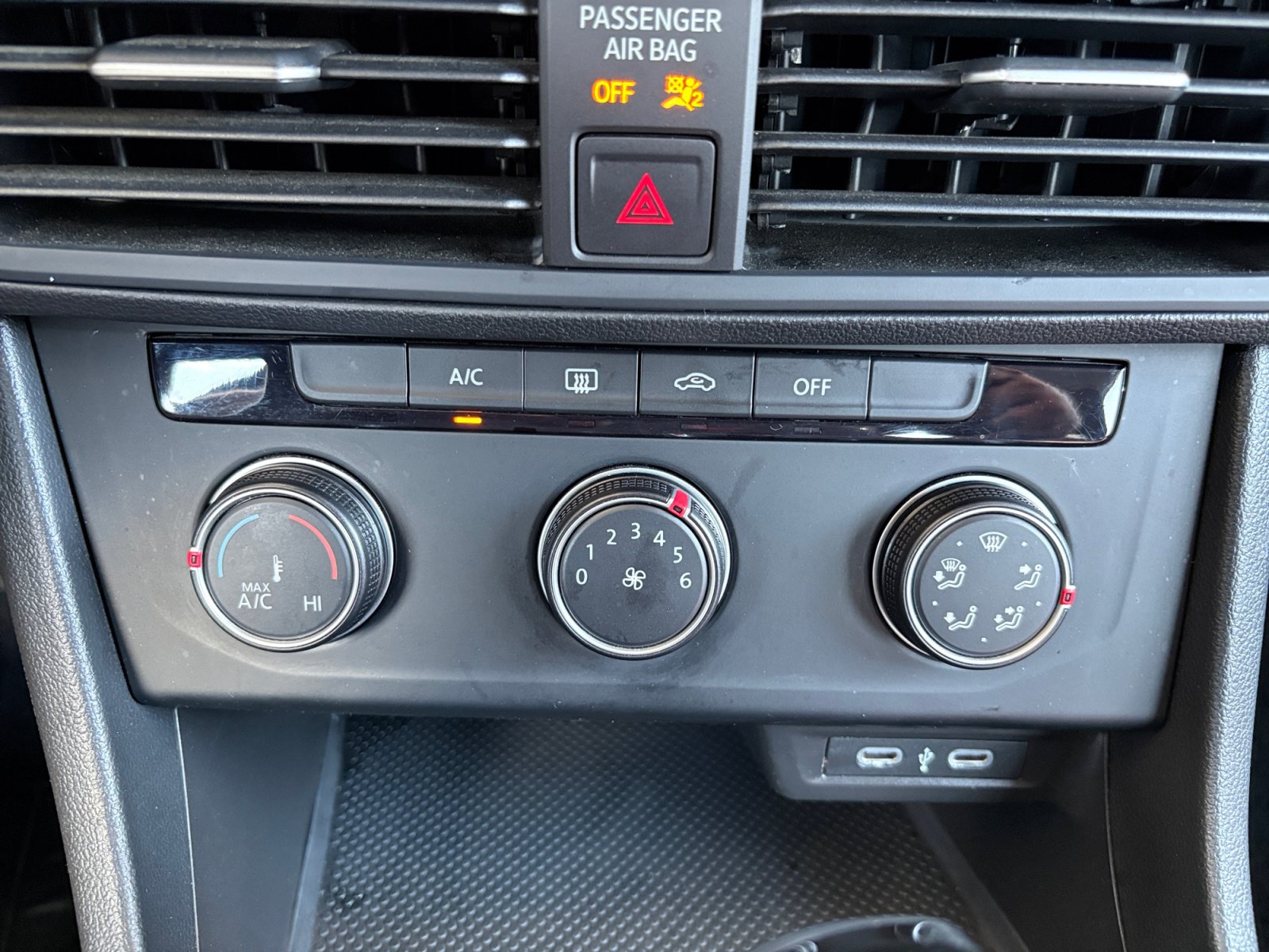 Certified 2024 Volkswagen Jetta S FWD image 16