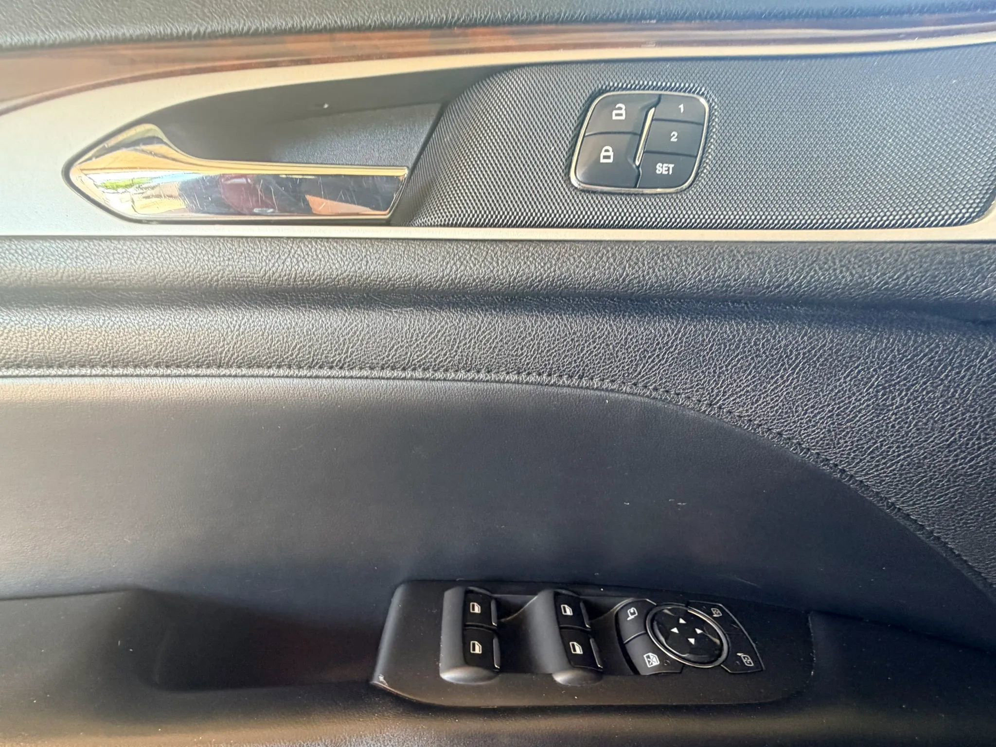 Used 2017 Lincoln MKZ Reserve w/ Climate Package image 24