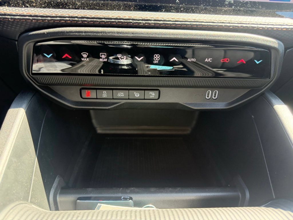 New 2026 Jeep Cherokee Overland w/ Advanced Pro Tech Group AWD/4WD image 22