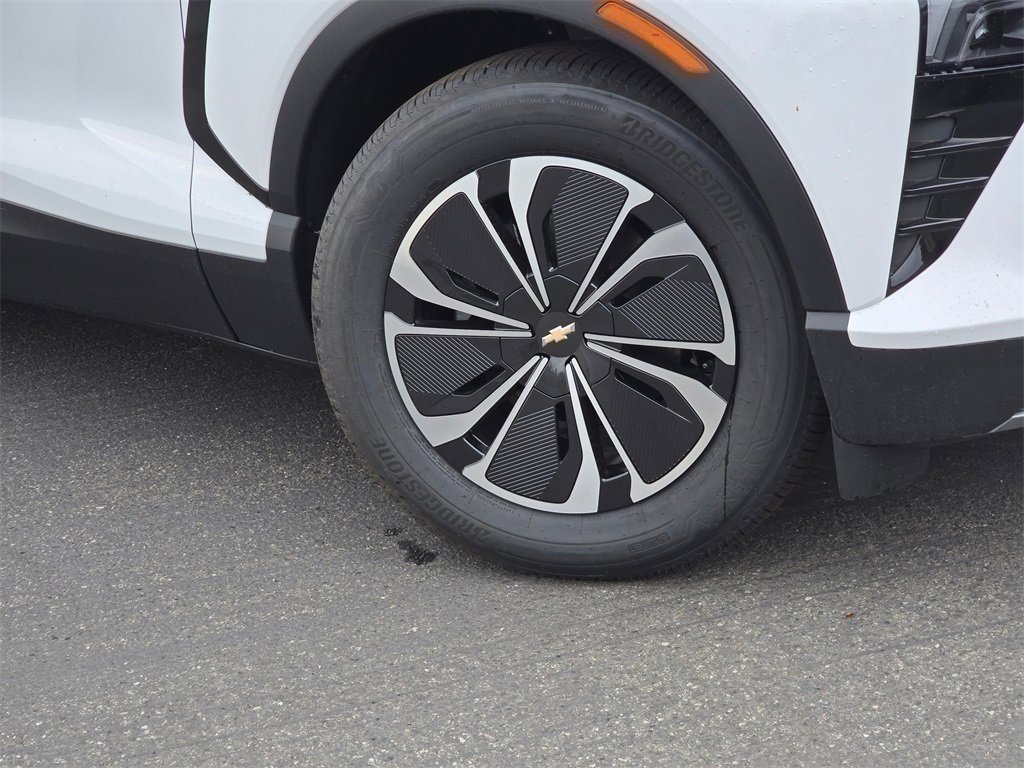 New 2025 Chevrolet Blazer EV LT image 2