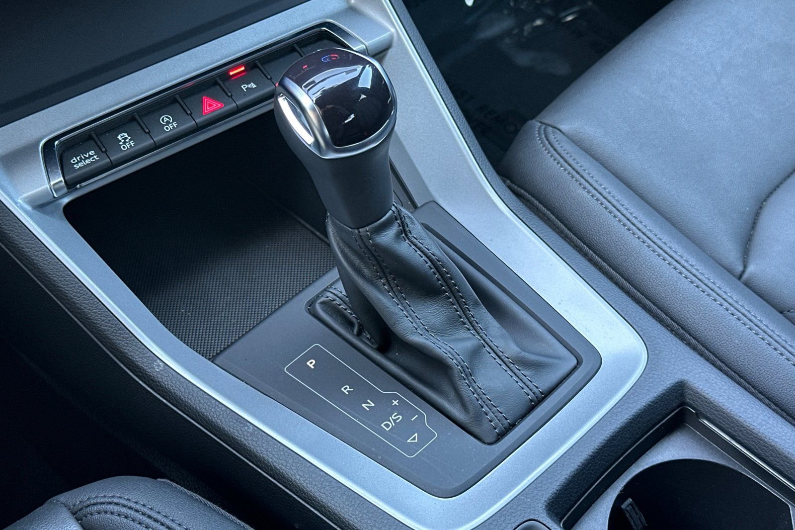 Used 2022 Audi Q3 2.0T Premium Plus w/ Premium Plus Package image 27