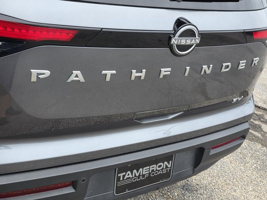 Used 2024 Nissan Pathfinder SV FWD image 33