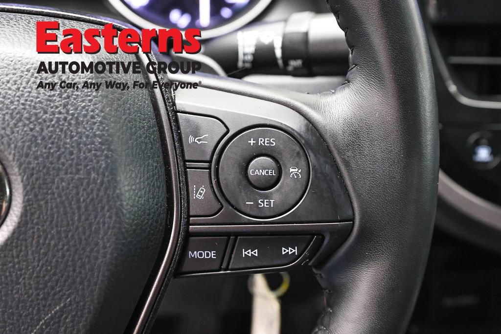 Used 2022 Toyota Camry SE FWD image 15