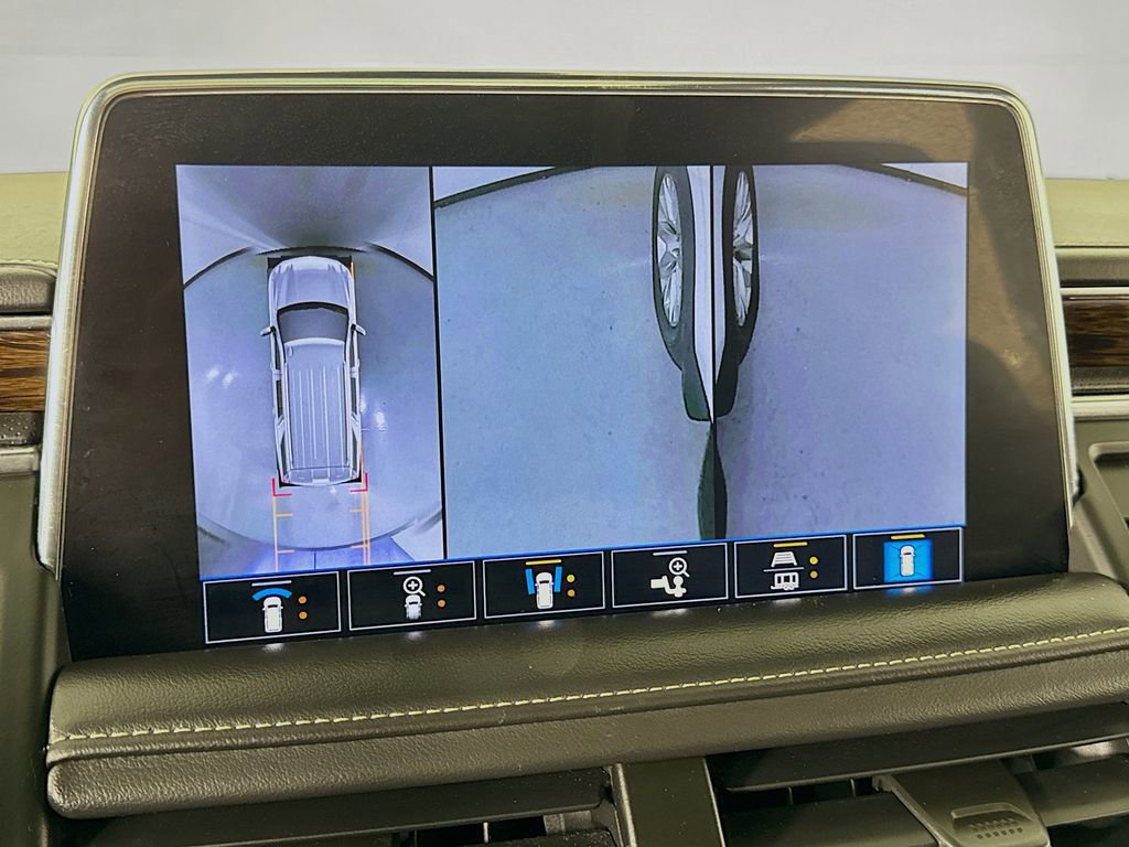 Used 2021 Chevrolet Suburban Premier w/ Premium Package AWD/4WD image 52