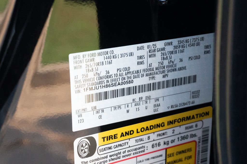 Used 2025 Ford Expedition Active RWD image 37