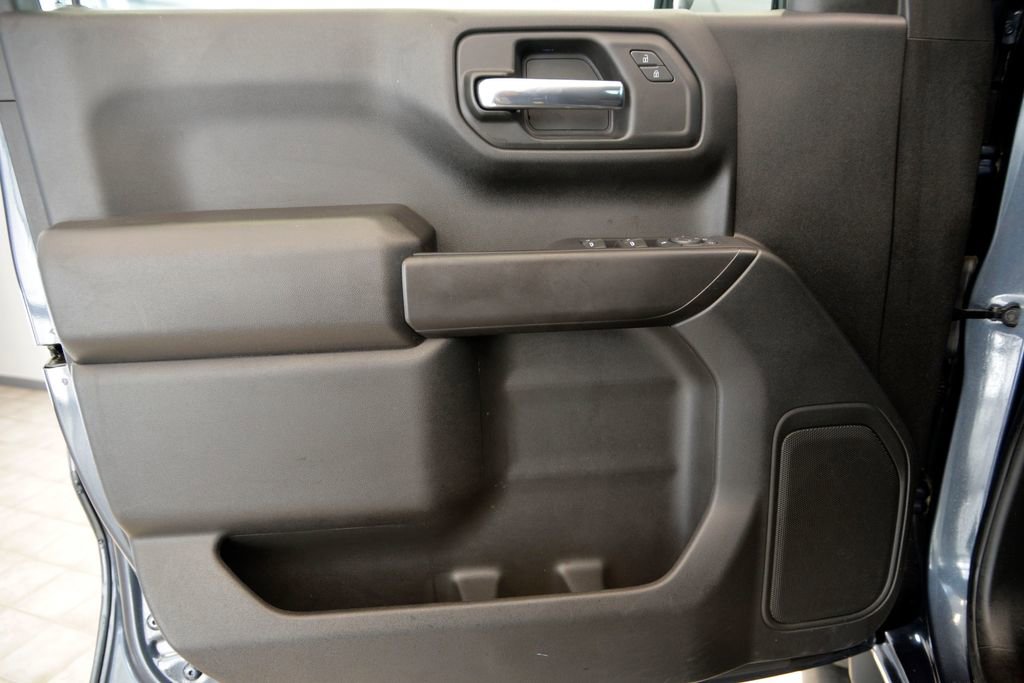 Used 2021 Chevrolet Silverado 1500 Custom w/ LPO, Dark Essentials Package AWD/4WD image 14