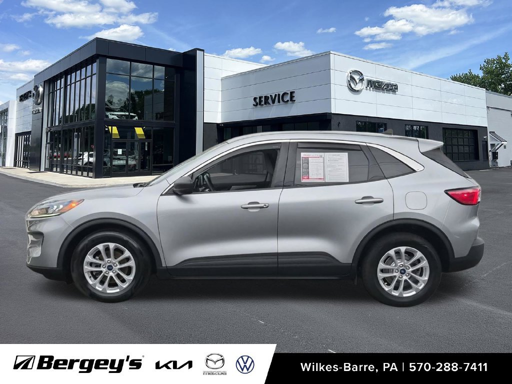 Used 2022 Ford Escape SE w/ Convenience Package FWD image 17