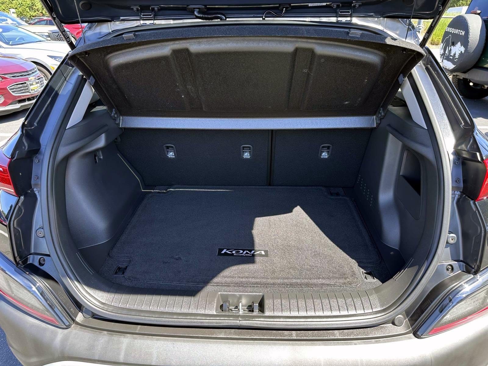 Used 2023 Hyundai Kona SEL w/ Cargo Package AWD/4WD image 7