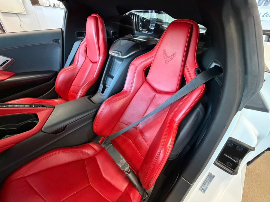 Used 2021 Chevrolet Corvette Stingray Preferred Cpe w/ Engine Appearance Package image 26