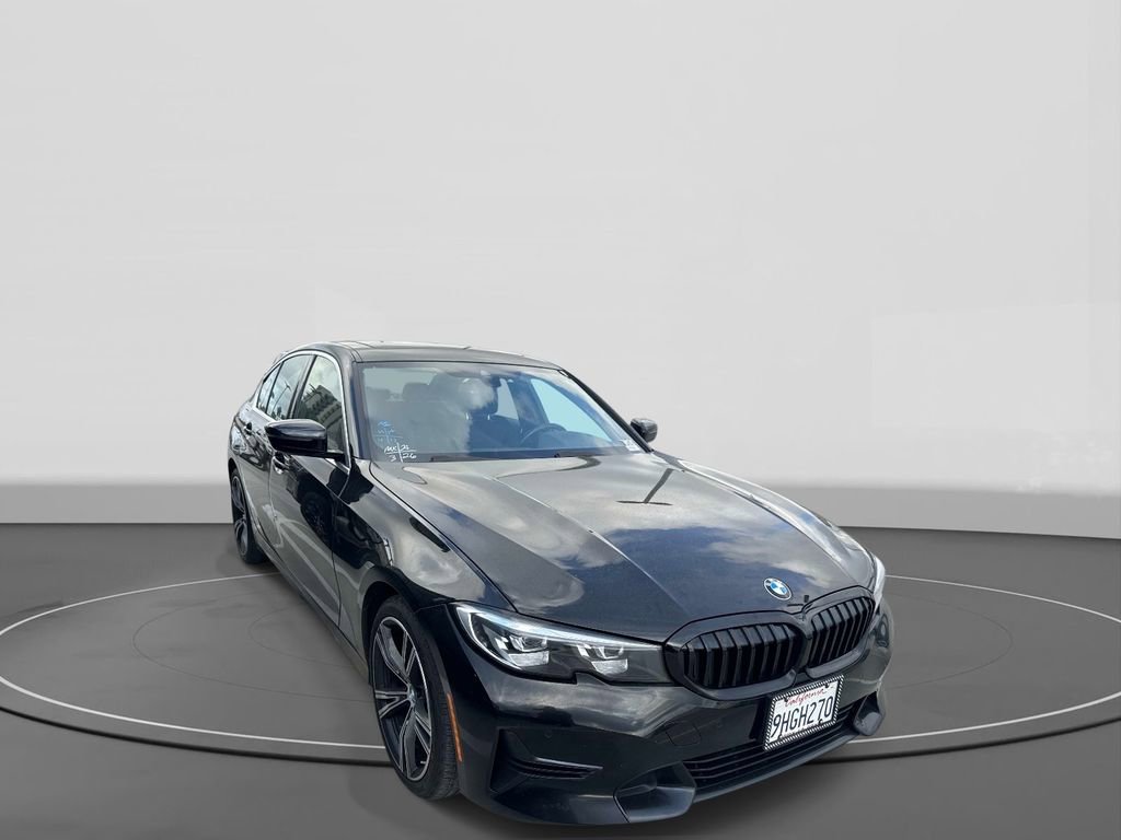 Used 2020 BMW 330i Sedan w/ Driving Assistance Package RWD image 4