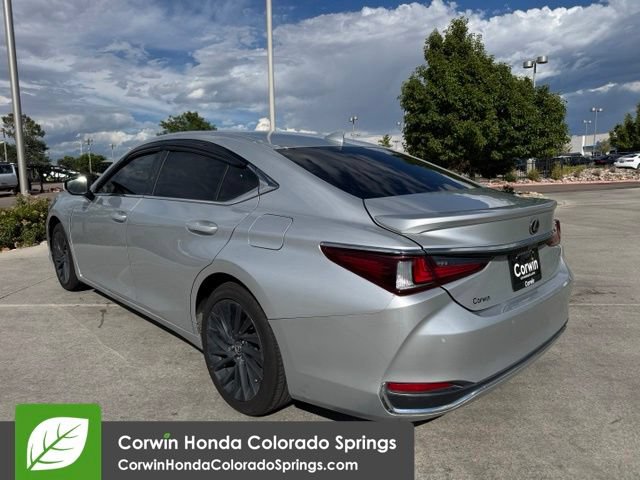 Used 2019 Lexus ES 300h w/ Accessory Package FWD image 8