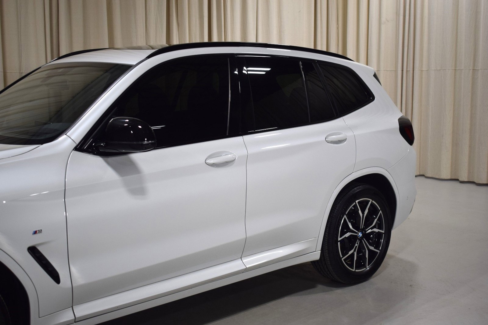 Used 2023 BMW X3 M40i image 2