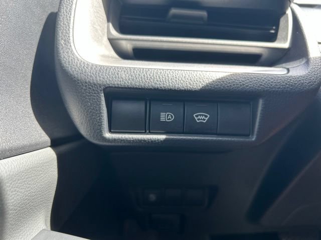 Used 2026 Toyota Prius LE FWD image 20