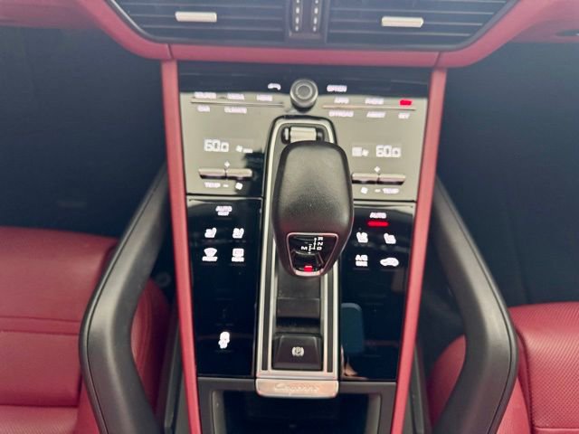 Used 2022 Porsche Cayenne Platinum Edition AWD/4WD image 17