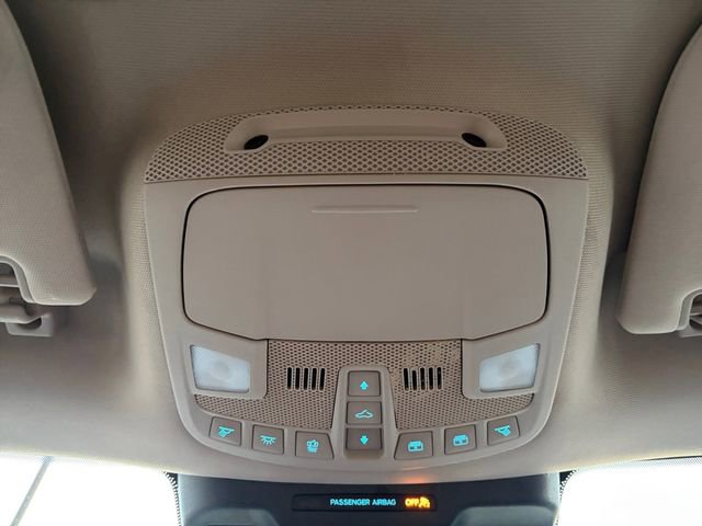 Used 2022 Ford Expedition Limited image 12