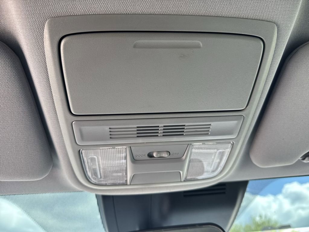 Used 2020 Honda CR-V LX image 19