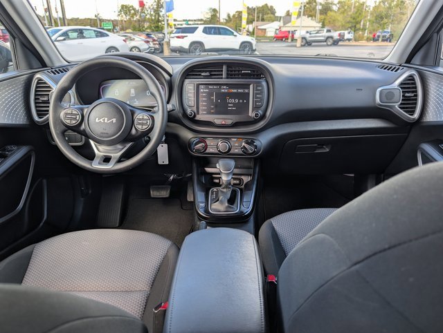 Used 2024 Kia Soul LX w/ Option Group 015 image 11