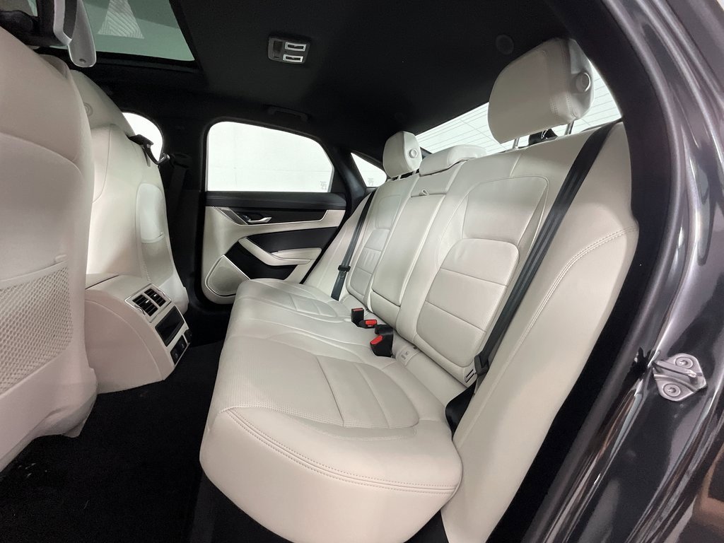 New 2024 Jaguar XF R-Dynamic SE image 5