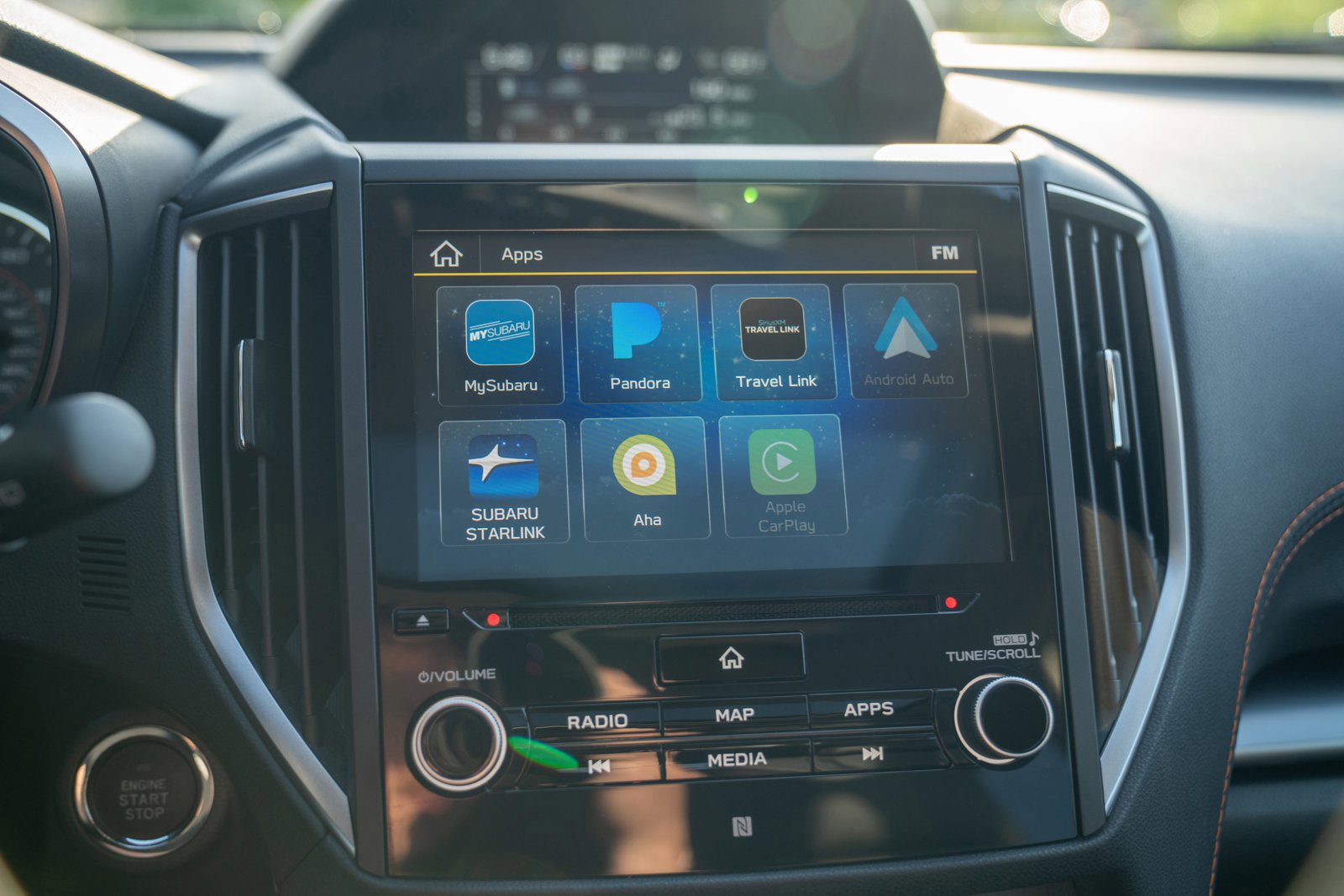 Used 2019 Subaru Crosstrek 2.0i Limited w/ Moonroof Package w/Navigation AWD/4WD image 16