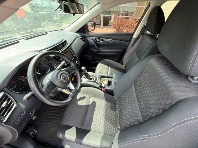 Used 2019 Nissan Rogue SV image 9