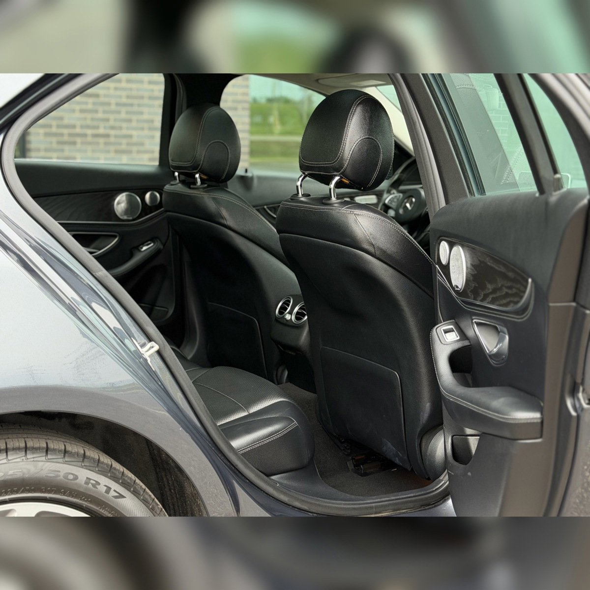 Used 2015 Mercedes-Benz C 300 4MATIC Sedan image 8
