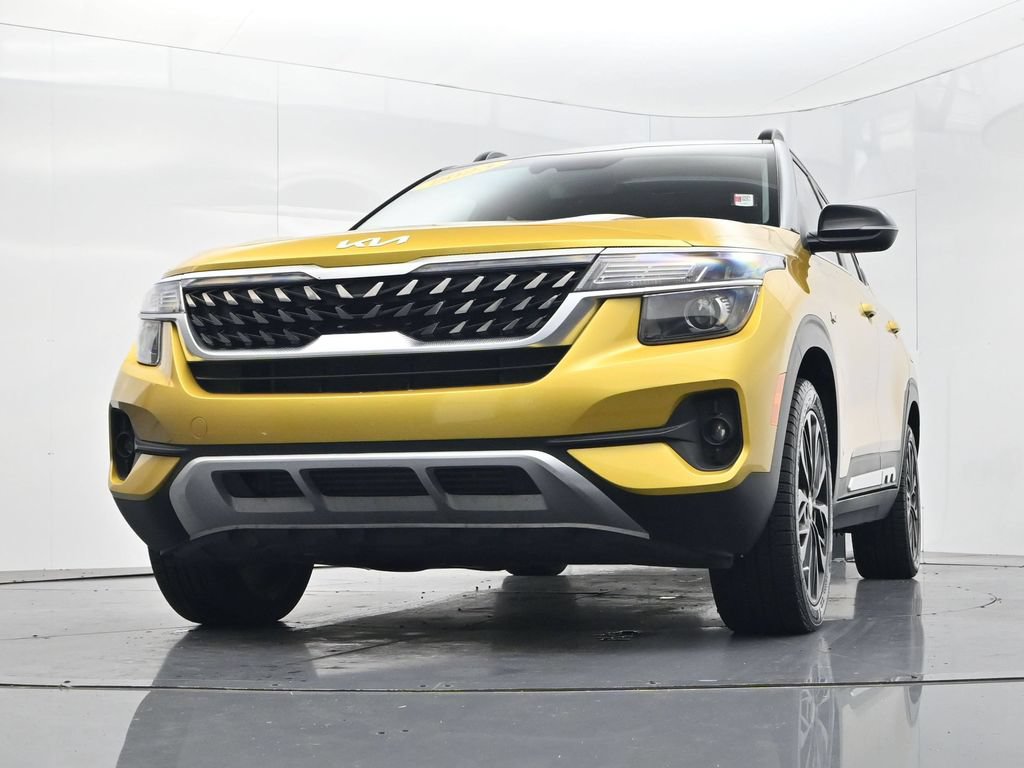 Certified 2023 Kia Seltos Nightfall Edition AWD/4WD image 39