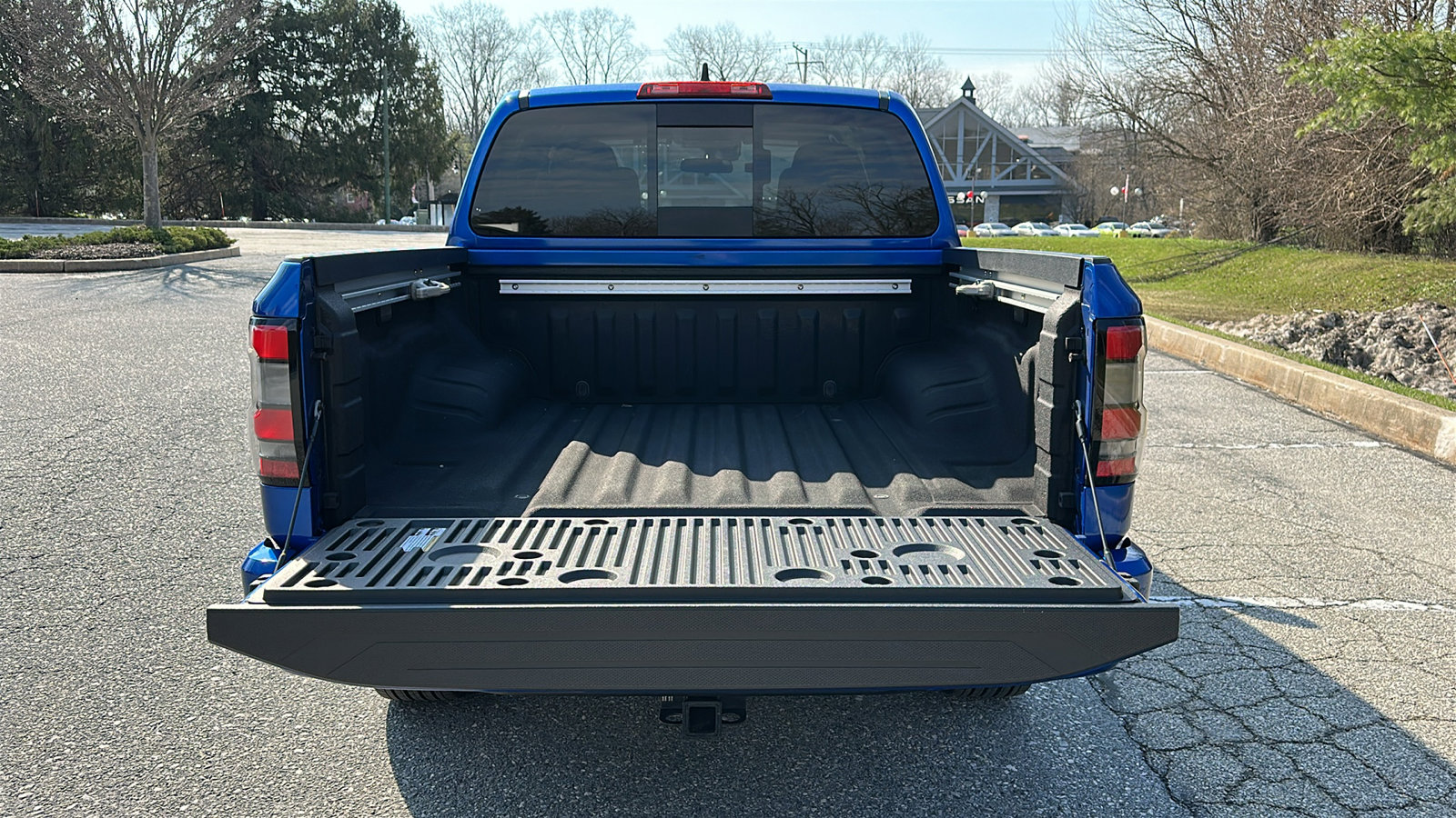 Certified 2024 Nissan Frontier SV w/ SV Convenience Package image 7