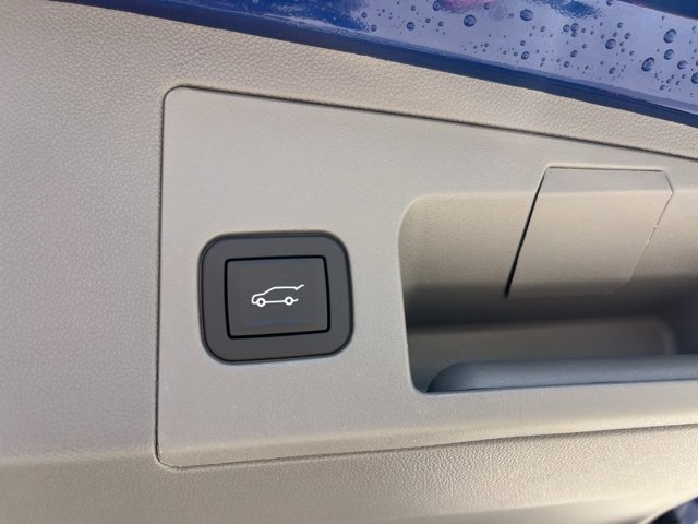 New 2025 Cadillac XT5 Premium Luxury w/ LPO, Floor Liner Package image 6