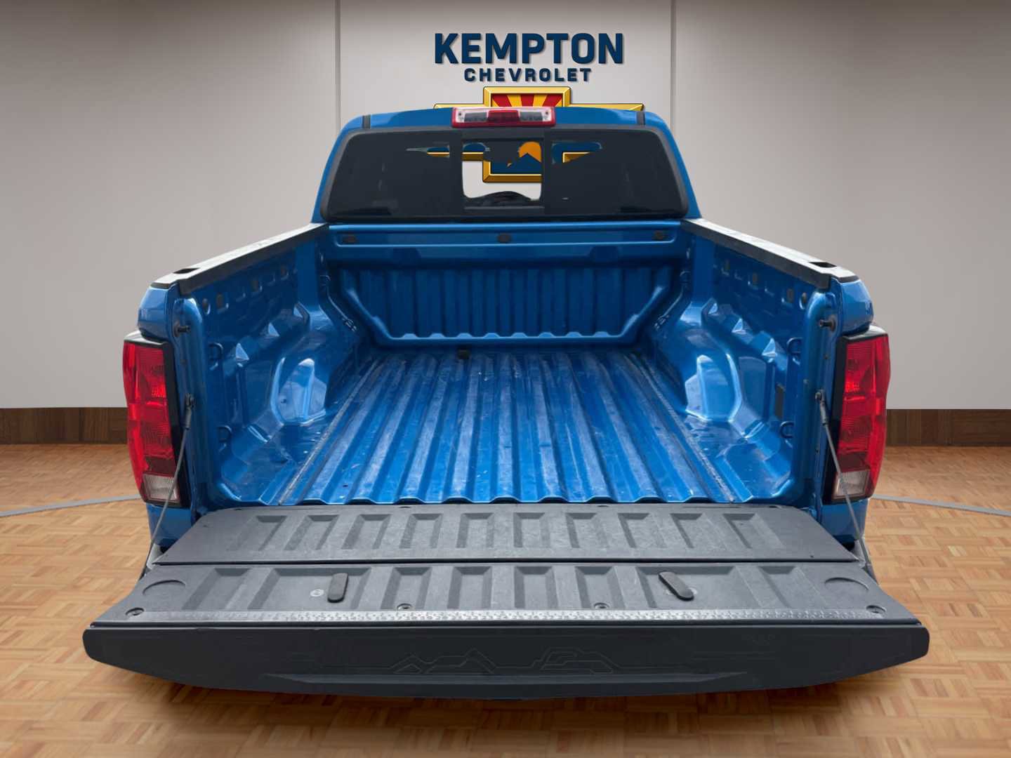 Used 2023 Chevrolet Colorado LT w/ LT Convenience Package II image 18