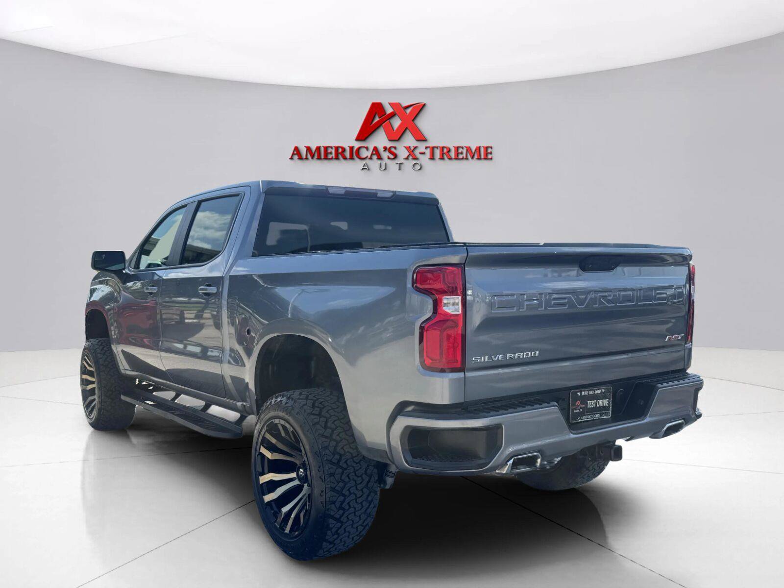 Used 2021 Chevrolet Silverado 1500 RST RWD image 4